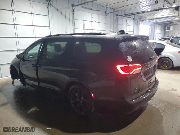 2018 Chrysler Pacifica Touring L with VIN 2C4RC1BG8JR357447, listed as a Copart auction lot 86329274 with 76,412 mi miles and Salvage Title. Bid and sale history available at carsss.com. Image 2.