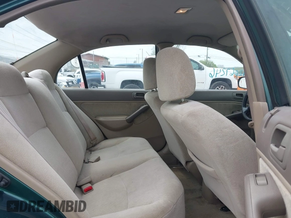 2001 Honda Civic LX with VIN 2HGES16511H546426, listed as a IAAI auction lot 42067246 with 192,560 mi miles. Bid and sale history available at carsss.com. Image 8.