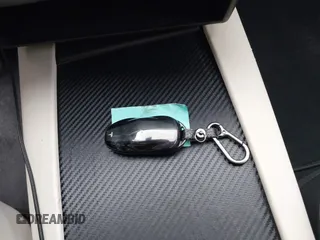 2020 Tesla Model S Long Range с VIN 5YJSA1E23LF390913, выставлен на аукционе IAAI как лот 42031044 с пробегом 93 403 миль миль и . История ставок и продаж доступна на DreamBid. Изображение 11.