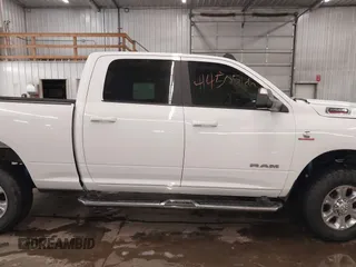2020 Ram 2500 Big Horn with VIN 3C6UR5DL1LG185353, listed as a IAAI auction lot 41450566 with 73,123 mi miles and . Bid and sale history available at DreamBid. Image 14.