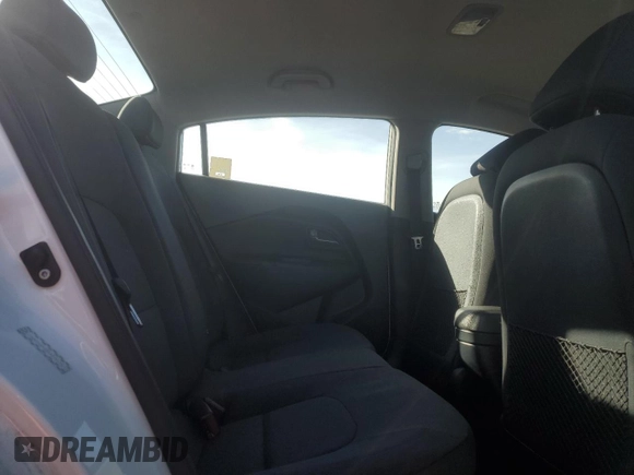 2014 Kia Rio EX z VIN KNADN4A39E6375275, wystawiony jako Copart lot #47278305 z przebiegiem 101 571 mil mil oraz Szkoda całkowita • Salvage title. Historia ofert i sprzedaży dostępna na DreamBid. Obrazek 10.