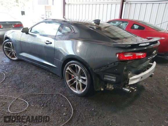 2017 Chevrolet Camaro 2SS с VIN 1G1FH1R70H0163647, выставлен на аукционе IAAI как лот 42172820 с пробегом 86 730 миль миль и . История ставок и продаж доступна на DreamBid. Изображение 3.