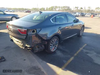 2017 Kia Cadenza Premium with VIN KNALC4J12H5039445, listed as a IAAI auction lot 41586814 with 92,816 mi miles. Bid and sale history available at carsss.com. Image 4.
