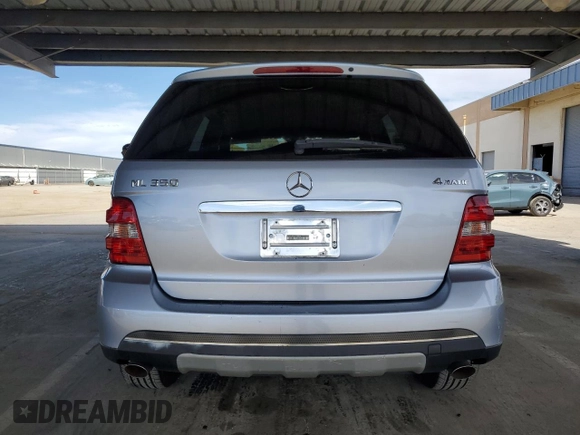 2006 Mercedes-Benz M 350 with VIN 4JGBB86E66A122039, listed as a Copart auction lot 51843575 with 140,242 mi miles and Clean Title. Bid and sale history available at DreamBid. Image 6.