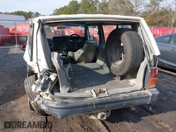 1994 Jeep Cherokee with VIN 1J4FB27S2RL240597, listed as a IAAI auction lot 41471551 with 413,893 mi miles and . Bid and sale history available at DreamBid. Image 6.