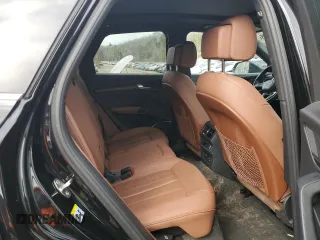 2022 Audi Q5 S line Premium z VIN WA1GAAFY0N2120773, wystawiony jako Copart lot #50393505 z przebiegiem 31 457 mil mil oraz Szkoda całkowita • Salvage title. Historia ofert i sprzedaży dostępna na DreamBid. Obrazek 11.