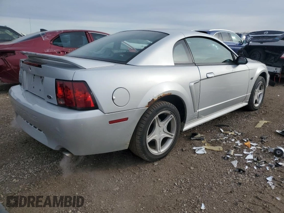 2000 Ford Mustang GT with VIN 1FAFP42X6YF295806, listed as a Copart auction lot 43957715 with 111,479 mi miles and Salvage Title. Bid and sale history available at carsss.com. Image 3.