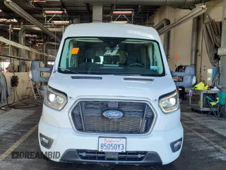 2023 Ford Transit Passenger XL с VIN 1FBAX9CG3PKC04601, выставлен на аукционе IAAI как лот 42667371 с пробегом 11 903 миль миль и . История ставок и продаж доступна на DreamBid. Изображение 7.