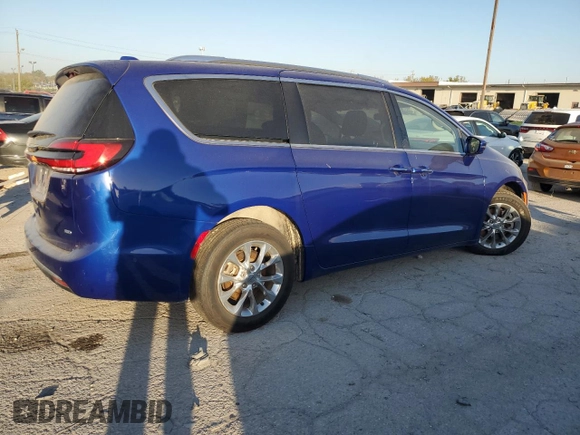 2021 Chrysler Pacifica Touring L with VIN 2C4RC3BG0MR554192, listed as a Copart auction lot 75395604 with 56,845 mi miles and Salvage title. Bid and sale history available at DreamBid. Image 3.