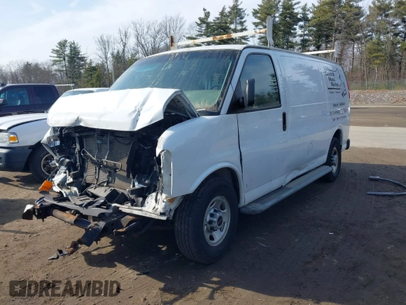 2019 GMC Savana Cargo z VIN 1GTW7AFG5K1210624, wystawiony jako IAAI lot #41786354 z przebiegiem 105 345 mil mil oraz . Historia ofert i sprzedaży dostępna na DreamBid. Obrazek 2.