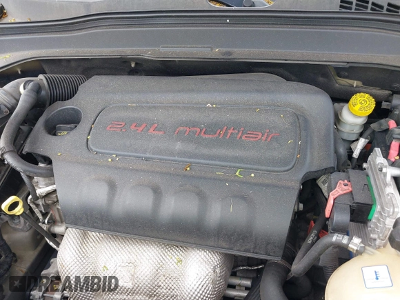 2015 Jeep Renegade Limited with VIN ZACCJADT3FPC34091, listed as a IAAI auction lot 42182599 with 100,610 mi miles and . Bid and sale history available at DreamBid. Image 10.