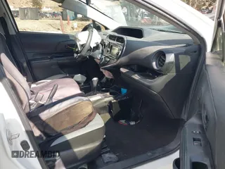 2018 Toyota Prius One with VIN JTDKDTB35J1604628, listed as a IAAI auction lot 41398306 with 315,738 mi miles and . Bid and sale history available at DreamBid. Image 5.