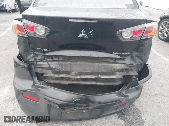 2014 Mitsubishi Lancer ES z VIN JA32U2FU7EU002071, wystawiony jako IAAI lot #42317104 z przebiegiem 159 858 mil mil oraz . Historia ofert i sprzedaży dostępna na DreamBid. Obrazek 6.