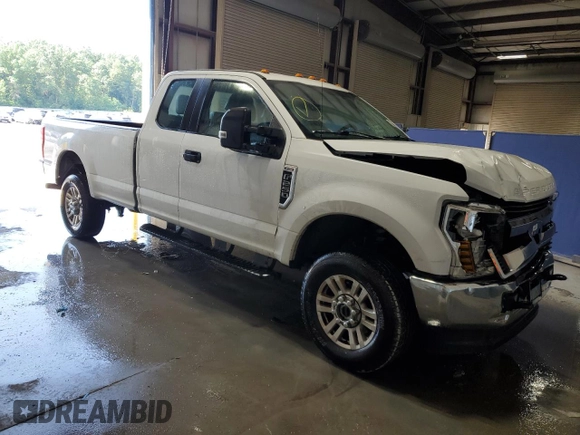 2019 Ford F-250 XL with VIN 1FT7X2B63KEG10276, listed as a Copart auction lot 66023235 with 121,520 mi miles and Clean title. Bid and sale history available at DreamBid. Image 4.