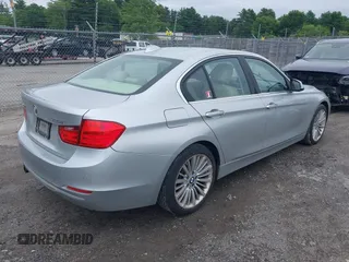 2013 BMW 3 Series 328i xDrive с VIN WBA3B3C57DF530191, выставлен на аукционе IAAI как лот 42517863 с пробегом 71 410 миль миль и . История ставок и продаж доступна на DreamBid. Изображение 4.