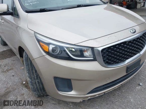 2016 Kia Sedona LX with VIN KNDMB5C16G6116730, listed as a IAAI auction lot 40953112 with 147,191 mi miles. Bid and sale history available at carsss.com. Image 6.