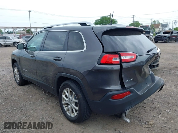 2018 Jeep Cherokee Latitude Plus z VIN 1C4PJMLX3JD507867, wystawiony jako IAAI lot #42437354 z przebiegiem 66 974 mil mil oraz . Historia ofert i sprzedaży dostępna na DreamBid. Obrazek 3.