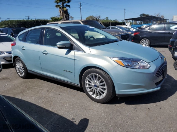 2013 Ford Focus Electric with VIN 1FADP3R46DL325122, listed as a Copart auction lot 48500725 with 40,085 mi miles and Clean Title. Bid and sale history available at carsss.com. Image 4.