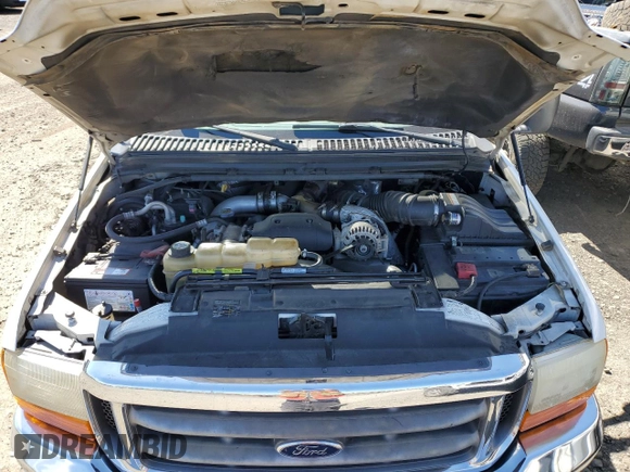 2001 Ford F-350 XL z VIN 1FTWW32F01ED08768, wystawiony jako Copart lot #62873634 z przebiegiem 317 184 mil mil oraz Szkoda całkowita • Salvage title. Historia ofert i sprzedaży dostępna na DreamBid. Obrazek 11.