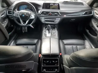 2018 BMW 7 Series ALPINA B7 xDrive with VIN WBA7F2C53JG424066, listed as a Copart auction lot 84099754 with 68,136 mi miles and Salvage Title. Bid and sale history available at carsss.com. Image 8.