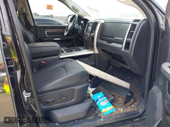 2015 Ram 2500 Laramie with VIN 3C6UR5FL0FG655552, listed as a IAAI auction lot 42456897 with 143,885 mi miles and . Bid and sale history available at DreamBid. Image 5.