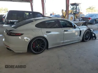 2019 Porsche Panamera GTS with VIN WP0AG2A77KL139387, listed as a Copart auction lot 41153293 with 0 mi miles and Salvage Title. Bid and sale history available at carsss.com. Image 3.