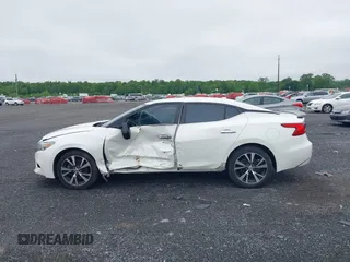 2016 Nissan Maxima SV z VIN 1N4AA6AP2GC375242, wystawiony jako IAAI lot #42220608 z przebiegiem 59 983 mil mil oraz . Historia ofert i sprzedaży dostępna na DreamBid. Obrazek 14.
