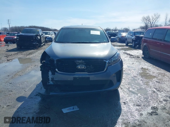 2020 Kia Sorento LX with VIN 5XYPGDA38LG638330, listed as a IAAI auction lot 41740259 with 84,995 mi miles. Bid and sale history available at carsss.com. Image 12.