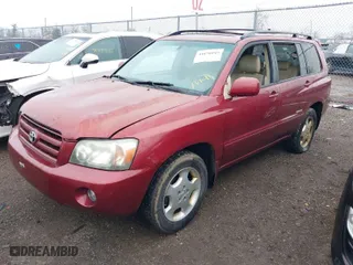 2006 Toyota Highlander w/3rd Row with VIN JTEDP21A860114221, listed as a IAAI auction lot 41070045 with 231,652 mi miles. Bid and sale history available at carsss.com. Image 2.
