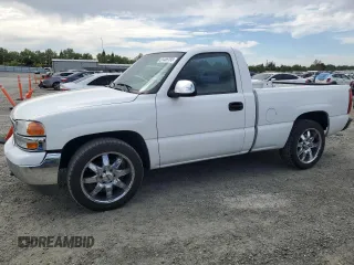 1999 GMC New Sierra 1500 SLE with VIN 1GTEC14T3XZ507987, listed as a Copart auction lot 51455195 with 235,344 mi miles and Salvage Title. Bid and sale history available at carsss.com. Image 1.