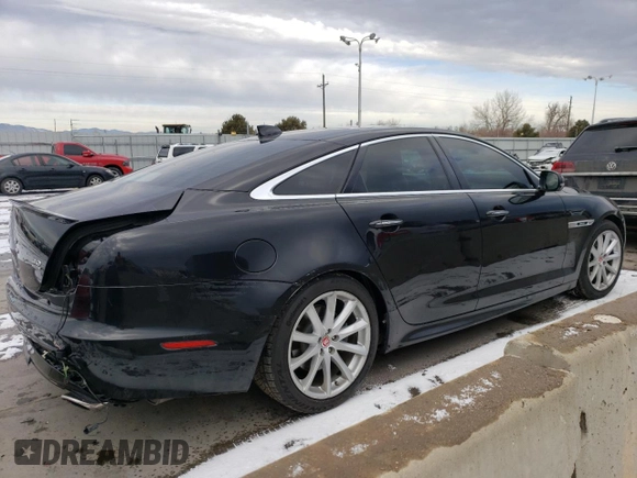 2019 Jaguar XJ with VIN SAJWJ1CD7K8W19566, listed as a Copart auction lot 43150345 with 29,020 mi miles and Salvage Title. Bid and sale history available at carsss.com. Image 3.