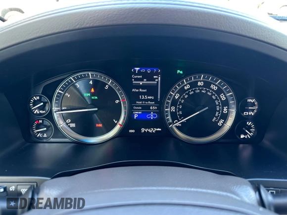 2017 Lexus LX 570 z VIN JTJHY7AX7H4243757, wystawiony jako Copart lot #66006545 z przebiegiem 94 422 mil mil oraz Czysty tytuł • Clean title. Historia ofert i sprzedaży dostępna na DreamBid. Obrazek 8.