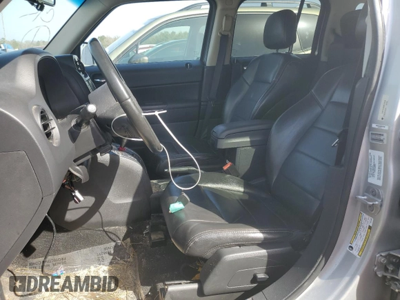 2011 Jeep Patriot Latitude X with VIN 1J4NF4GB8BD213030, listed as a Copart auction lot 45028325 with 114,492 mi miles and Clean Title. Bid and sale history available at DreamBid. Image 7.