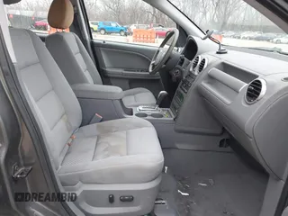 2006 Ford Freestyle SEL with VIN 1FMZK02196GA12022, listed as a IAAI auction lot 41538380 with 127,703 mi miles. Bid and sale history available at carsss.com. Image 5.