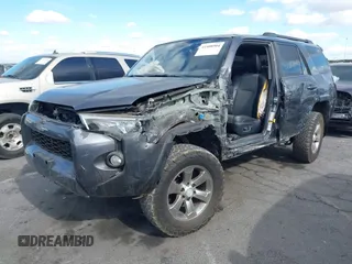 2018 Toyota 4Runner SR5 with VIN JTEBU5JR7J5606564, listed as a IAAI auction lot 41408904 with 149,936 mi miles. Bid and sale history available at carsss.com. Image 20.