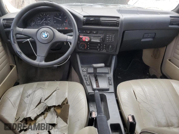 1986 BMW 3 Series 325e z VIN WBAAE6404G0992797, wystawiony jako Copart lot #78657104 z przebiegiem 176 268 mil mil oraz Szkoda całkowita • Salvage title. Historia ofert i sprzedaży dostępna na DreamBid. Obrazek 8.