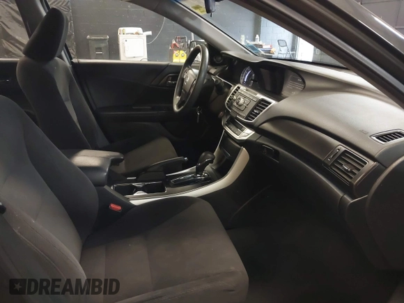 2013 Honda Accord EX с VIN 1HGCR2F77DA255037, выставлен на аукционе IAAI как лот 42502142 с пробегом 104 746 миль миль и . История ставок и продаж доступна на DreamBid. Изображение 5.
