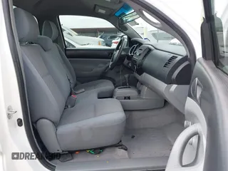 2008 Toyota Tacoma with VIN 5TENX22N38Z510277, listed as a IAAI auction lot 41516273 with 119,905 mi miles. Bid and sale history available at carsss.com. Image 5.
