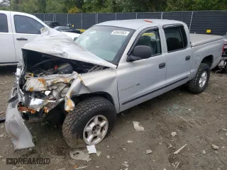 2000 Dodge Dakota Sport with VIN 1B7GG2AN5YS757640, listed as a Copart auction lot 88052445 with 0 mi miles and Non Repairable. Bid and sale history available at carsss.com. Image 1.