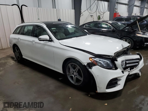 2017 Mercedes-Benz E-Class E 400 Luxury with VIN WDDZH6GB3HA141604, listed as a Copart auction lot 45021124 with 43,756 mi miles. Bid and sale history available at carsss.com. Image 4.