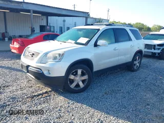 2011 GMC Acadia SLT1 with VIN 1GKKVRED7BJ322081, listed as a IAAI auction lot 42005039 with 202,325 mi miles. Bid and sale history available at carsss.com. Image 2.