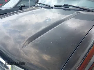 2000 Toyota 4Runner SR5 z VIN JT3HN86RXY0308057, wystawiony jako IAAI lot #42388038 z przebiegiem 261 007 mil mil oraz . Historia ofert i sprzedaży dostępna na DreamBid. Obrazek 14.