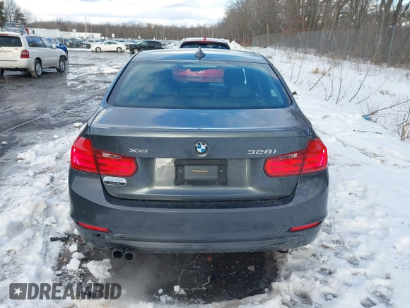 2015 BMW 3 Series 328i xDrive with VIN WBA3B5G55FNS14903, listed as a IAAI auction lot 41497975 with 62,009 mi miles. Bid and sale history available at carsss.com. Image 16.