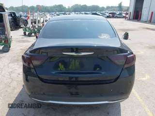 2015 Chrysler 200 Limited с VIN 1C3CCCABXFN538176, выставлен на аукционе IAAI как лот 42423397 с пробегом Не указан миль и . История ставок и продаж доступна на DreamBid. Изображение 15.