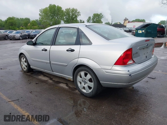 2001 Ford Focus ZTS with VIN 1FAHP383X1W114154, listed as a IAAI auction lot 42114666 with 198,248 mi miles and . Bid and sale history available at carsss.com. Image 3.