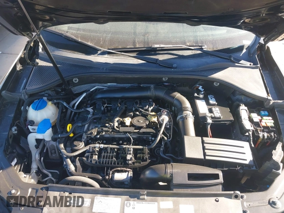 2014 Volkswagen Passat SEL Premium with VIN 1VWCS7A39EC080409, listed as a IAAI auction lot 40917278 with 140,783 mi miles. Bid and sale history available at carsss.com. Image 10.