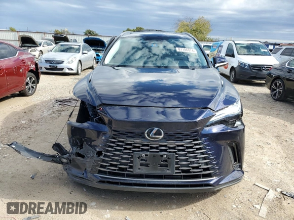 2024 Lexus RX 350 z VIN JTJCHMAA8R2011685, wystawiony jako Copart lot #81186074 z przebiegiem 41 908 mil mil oraz Szkoda całkowita • Salvage title. Historia ofert i sprzedaży dostępna na DreamBid. Obrazek 5.