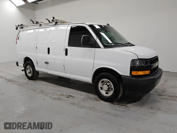 2018 Chevrolet Express Cargo Van with VIN 1GCWGAFG5J1178546, listed as a Copart auction lot 43600145 with 131,825 mi miles and Clean Title. Bid and sale history available at carsss.com. Image 4.