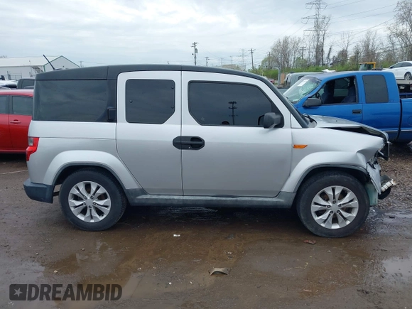 2010 Honda Element EX with VIN 5J6YH2H7XAL001627, listed as a IAAI auction lot 41961495 with 280,088 mi miles and . Bid and sale history available at DreamBid. Image 13.