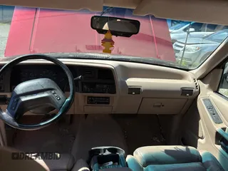 1994 Ford Explorer Eddie Bauer с VIN 1FMDU34X2RUB28840, выставлен на аукционе Copart как лот 64414895 с пробегом 95 520 миль миль и Чистый • Clean title. История ставок и продаж доступна на DreamBid. Изображение 9.
